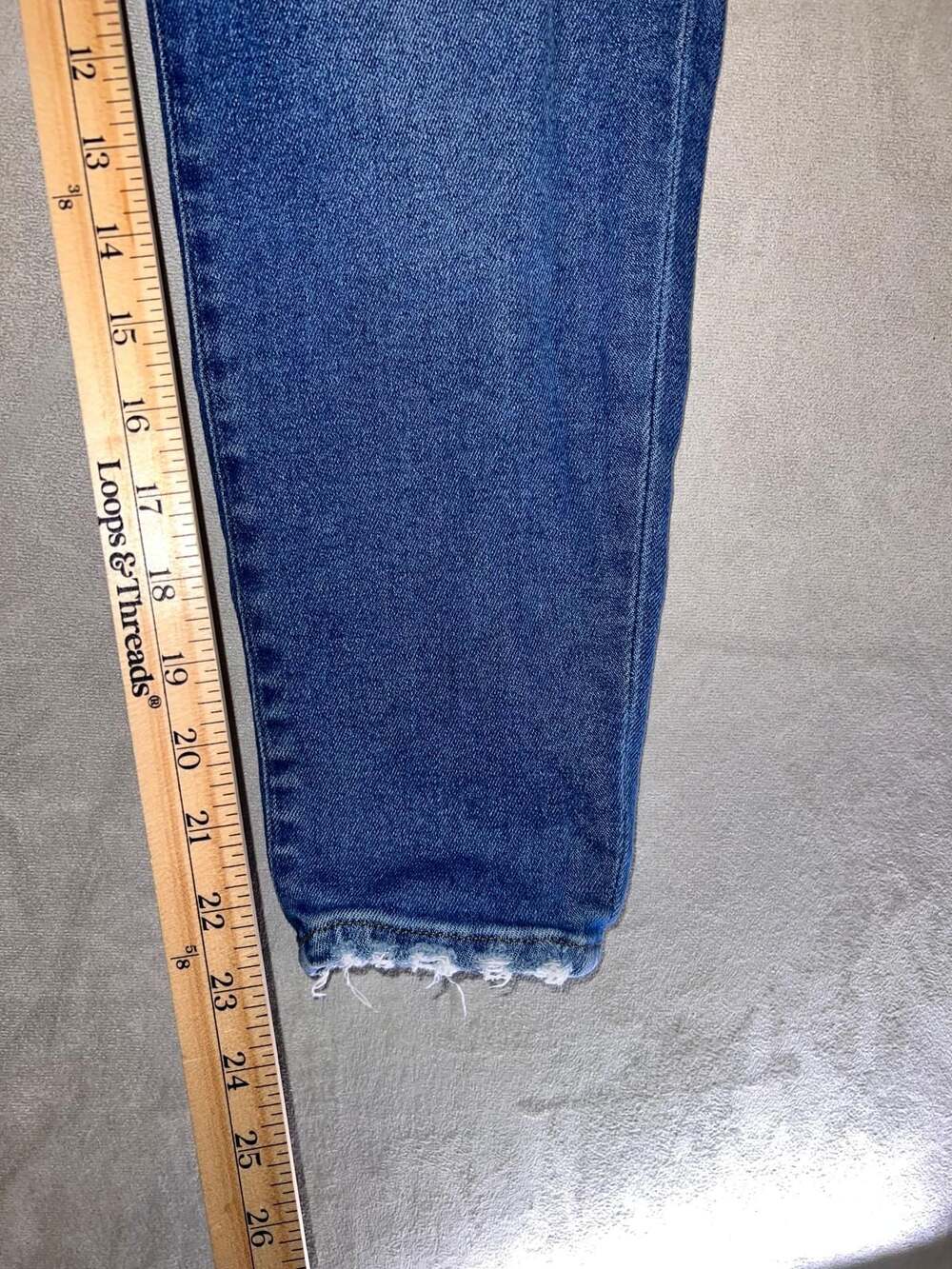 Madewell Mid Rise Skinny 34P - Picture 7 of 13